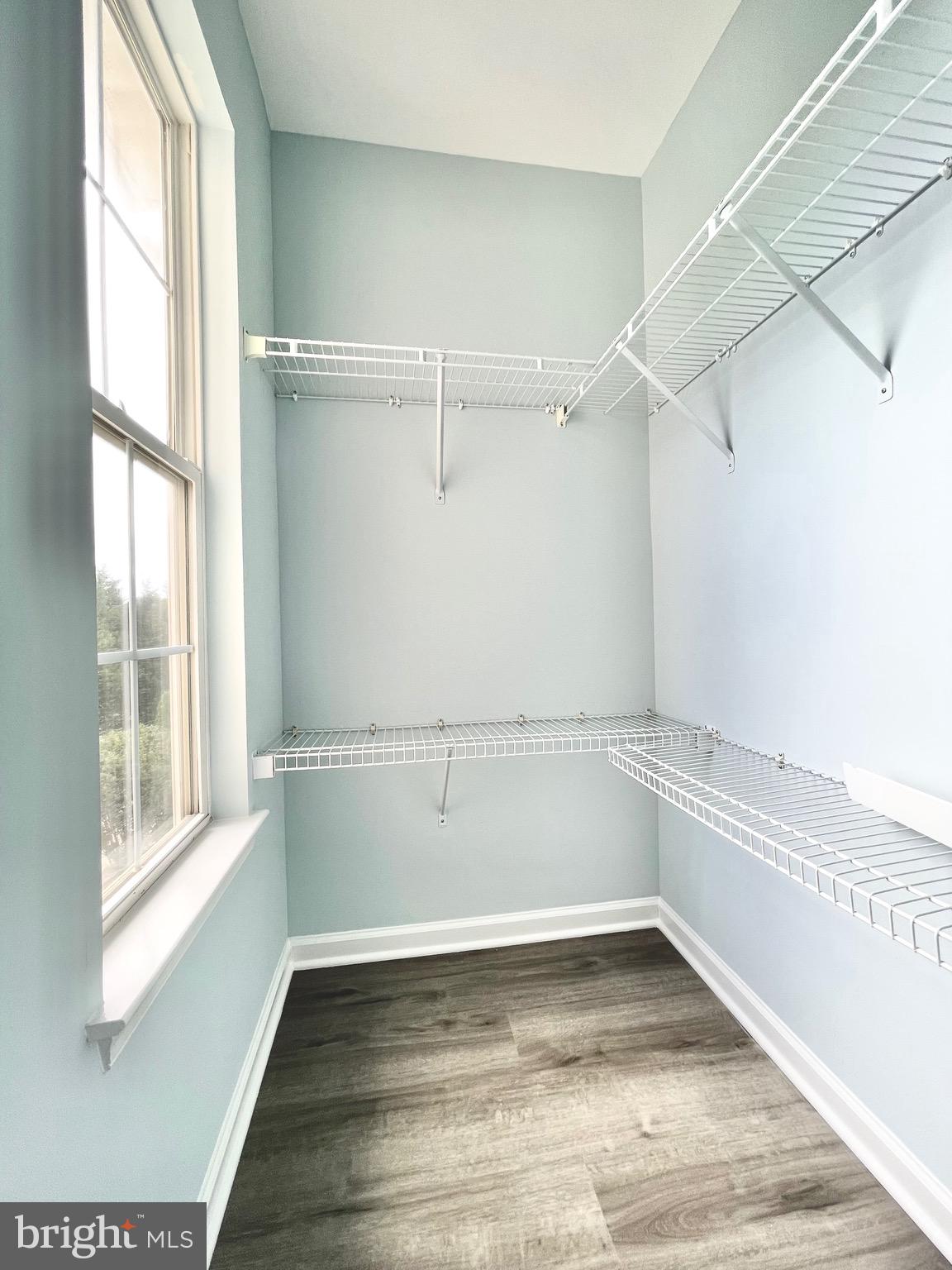 KINGSVIEW VILLAGE - Residential