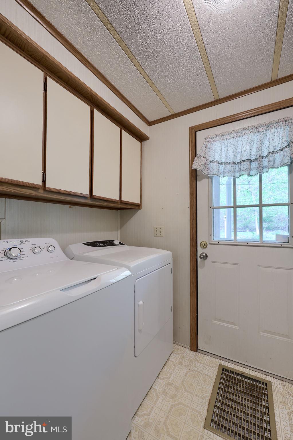 GRETNA SPRINGS COMMUNITY - Residential
