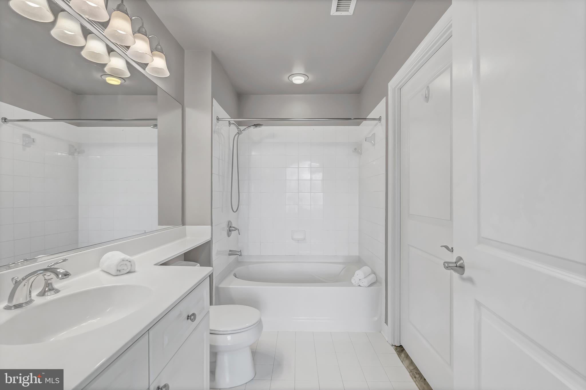 4620 NORTH PARK AVE - Residential