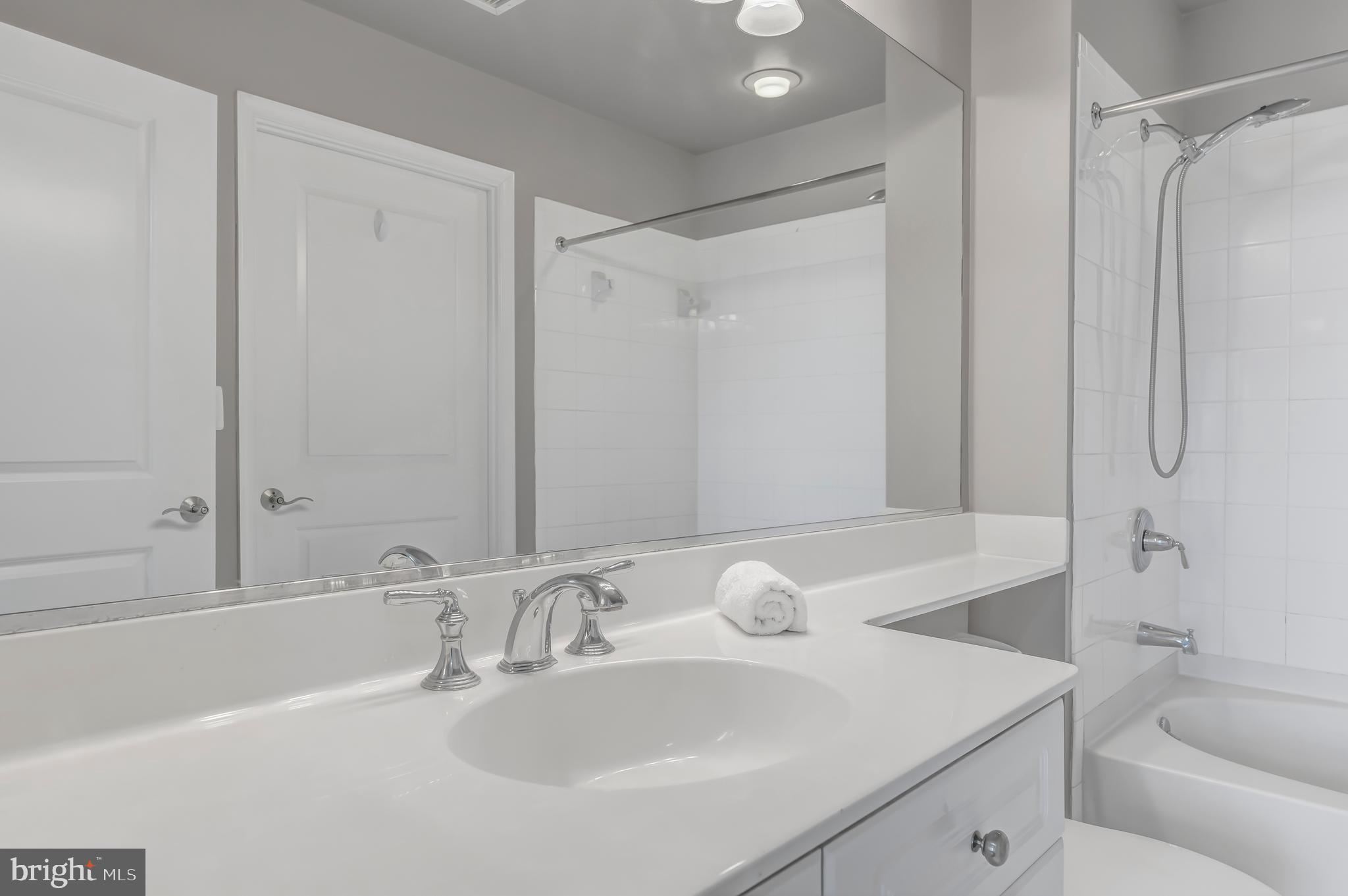 4620 NORTH PARK AVE - Residential