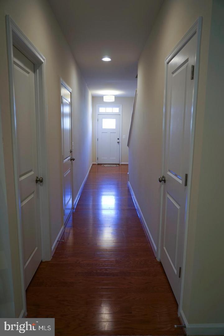 BRADLEY SQUARE - Residential Lease