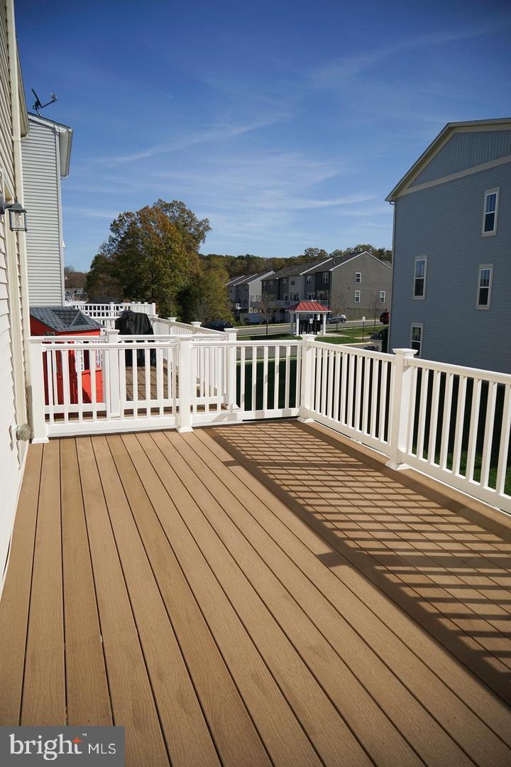 BRADLEY SQUARE - Residential Lease