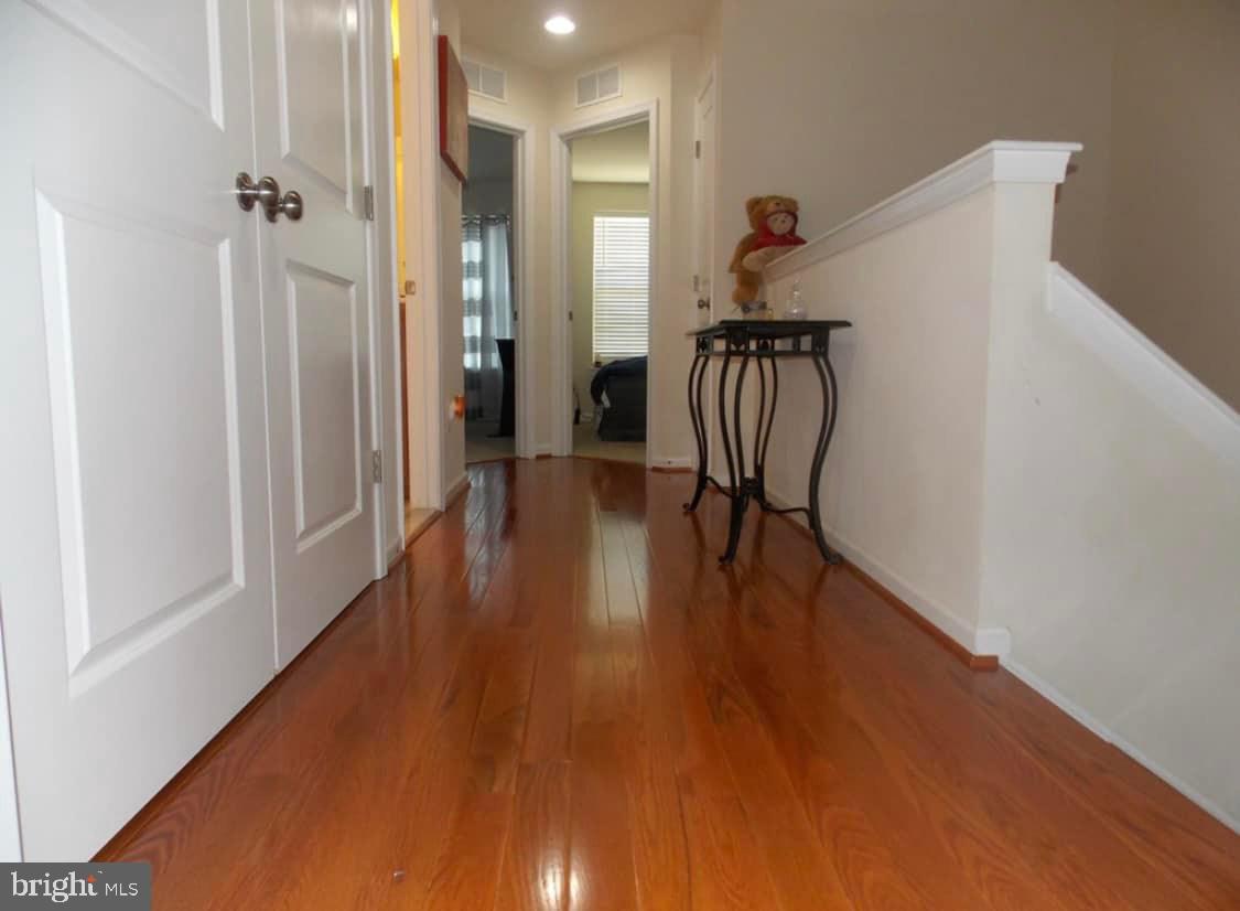 BRADLEY SQUARE - Residential Lease