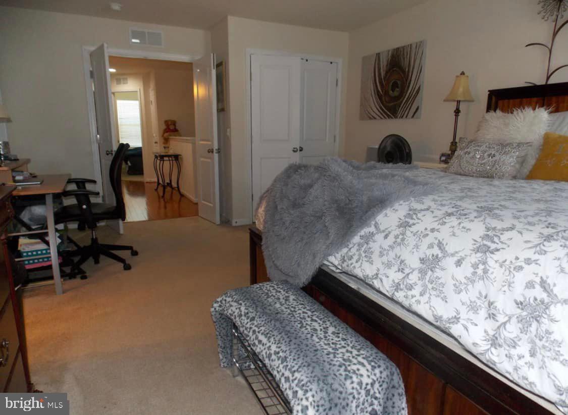 BRADLEY SQUARE - Residential Lease