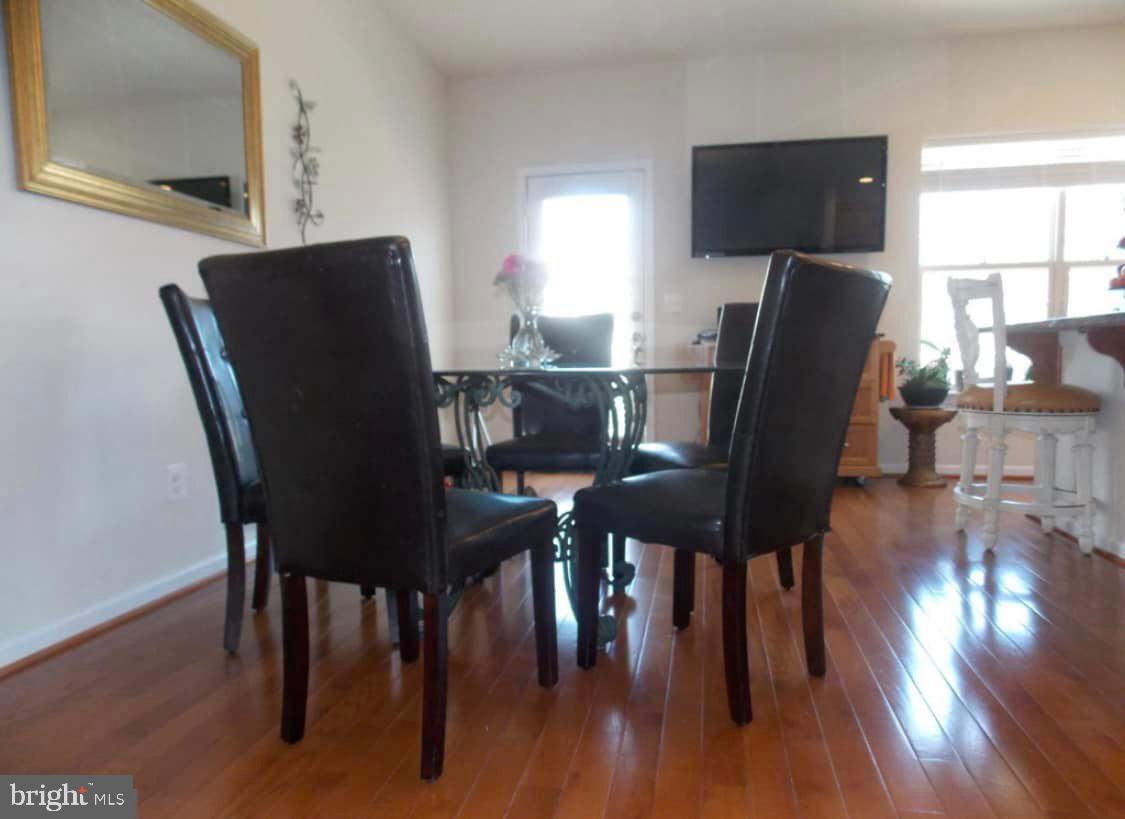 BRADLEY SQUARE - Residential Lease