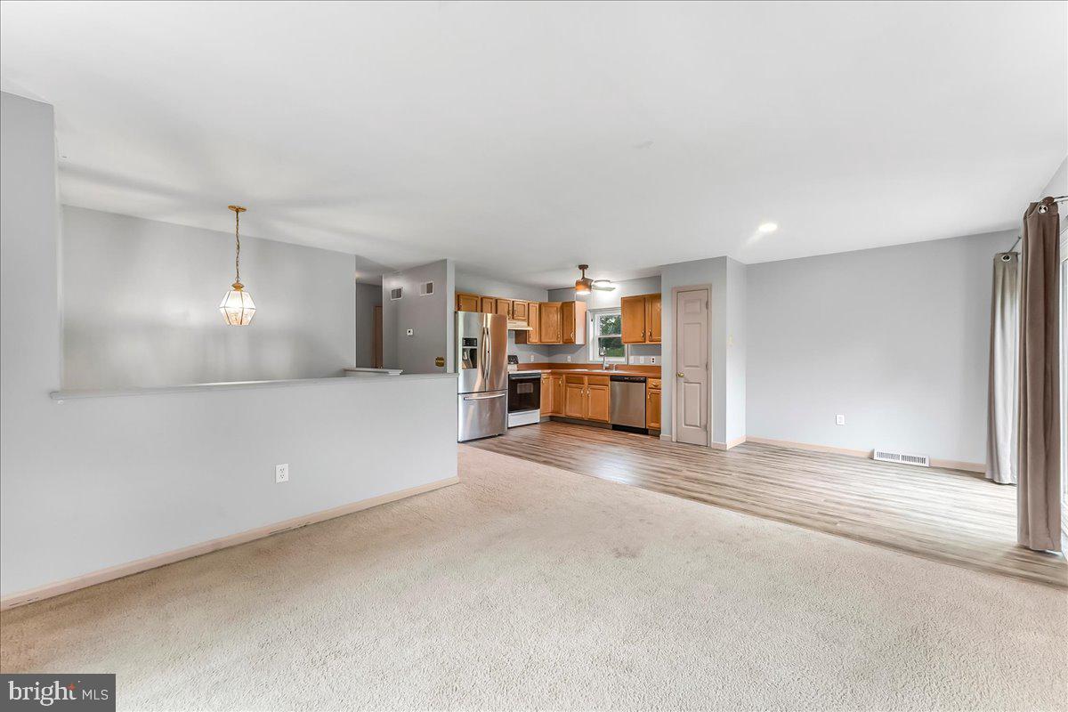 3189 HORSESHOE PIKE
