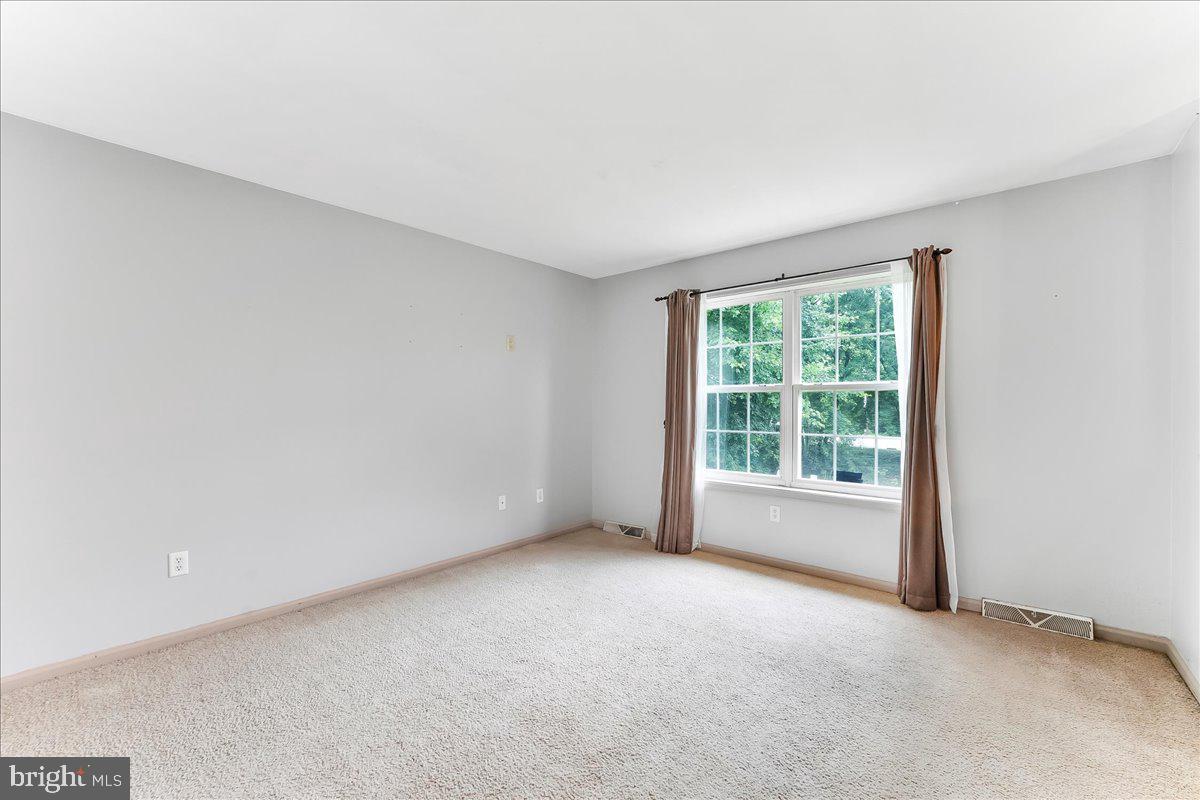 3189 HORSESHOE PIKE