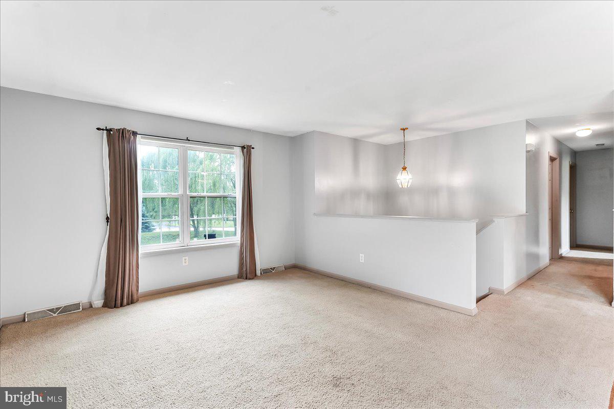 3189 HORSESHOE PIKE