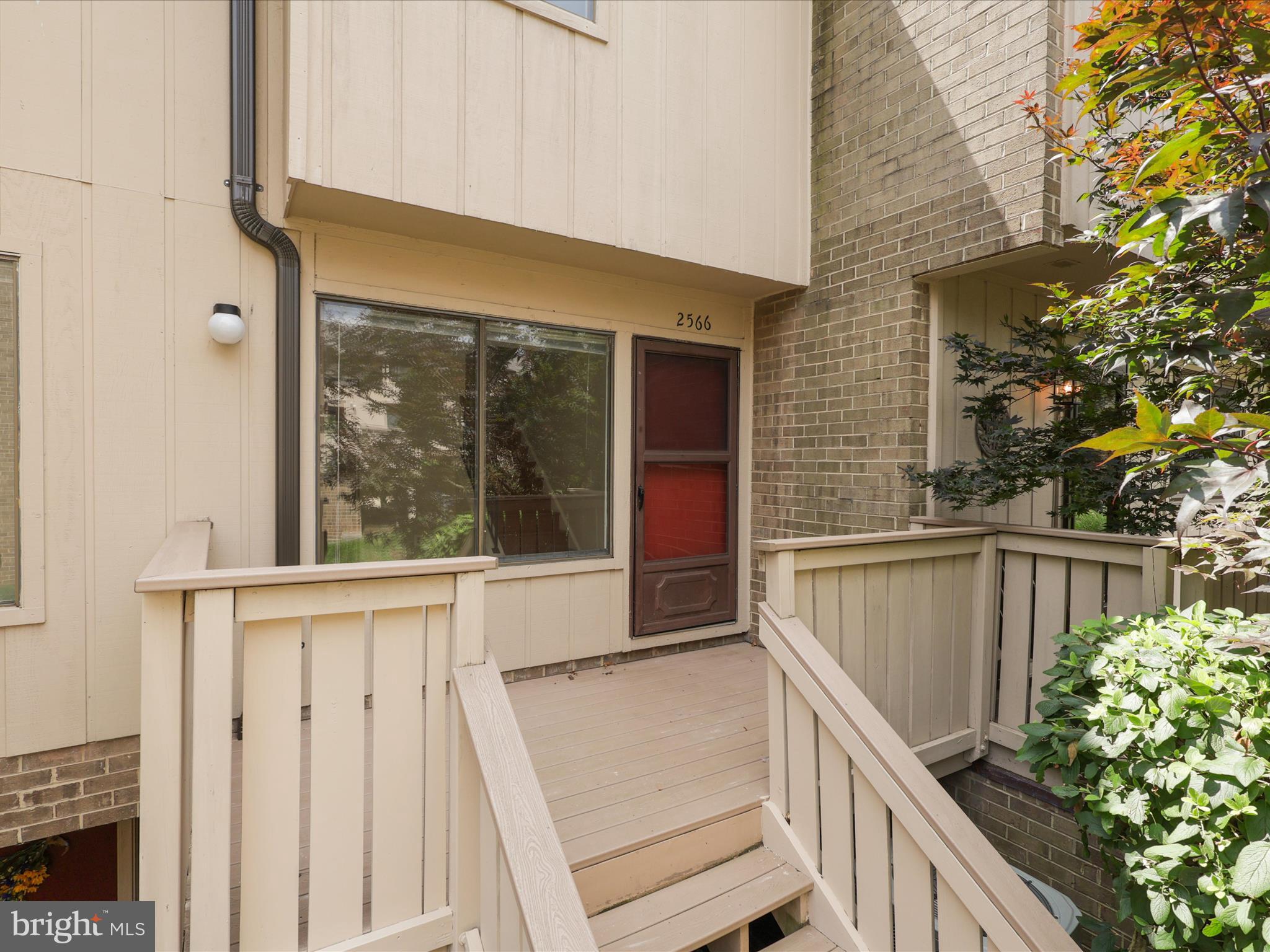 2566 GLENGYLE DRIVE 163