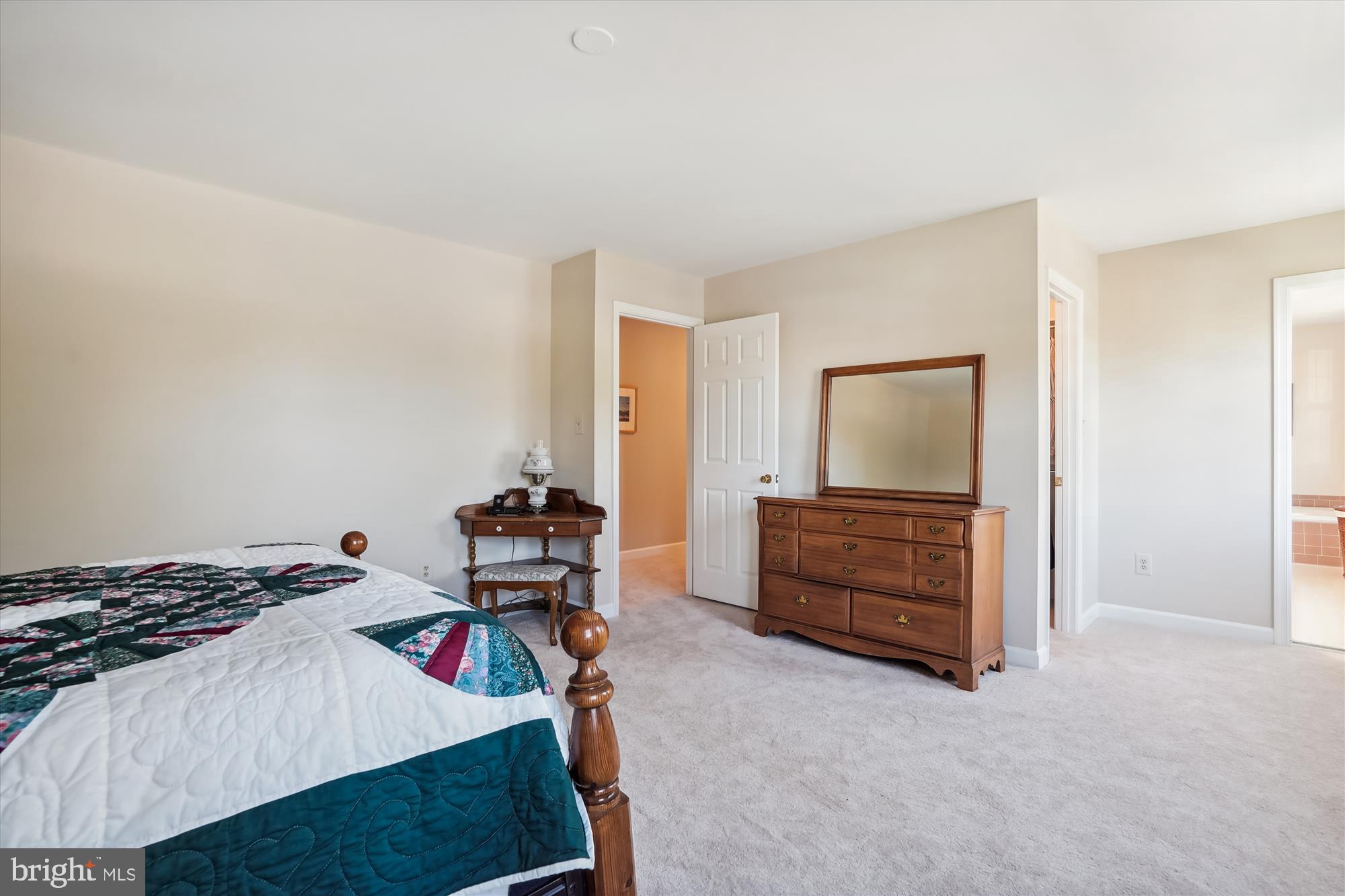 ASHBURN FARM - Residential