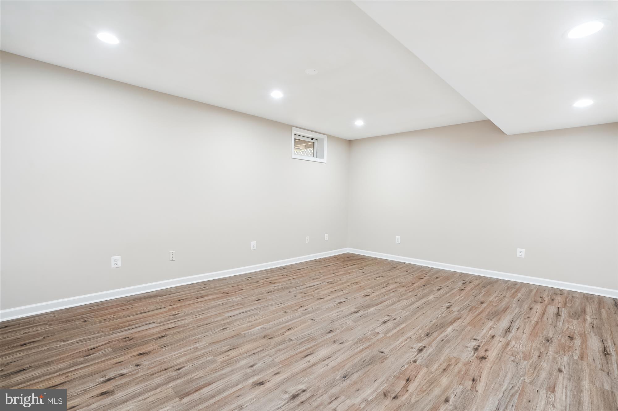 ASHBURN FARM - Residential