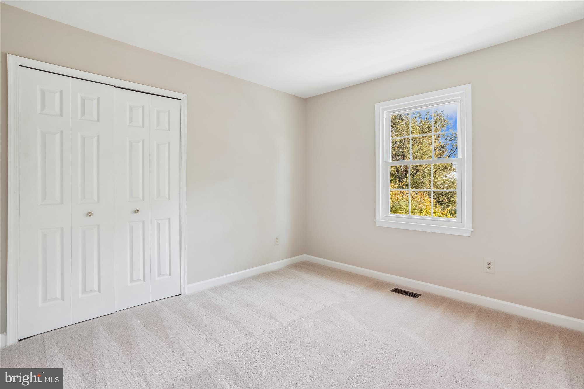 ASHBURN FARM - Residential