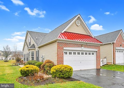 Townhouse For Sale - 215 Dorchester Drive<br/> SELLERSVILLE, PA 18960