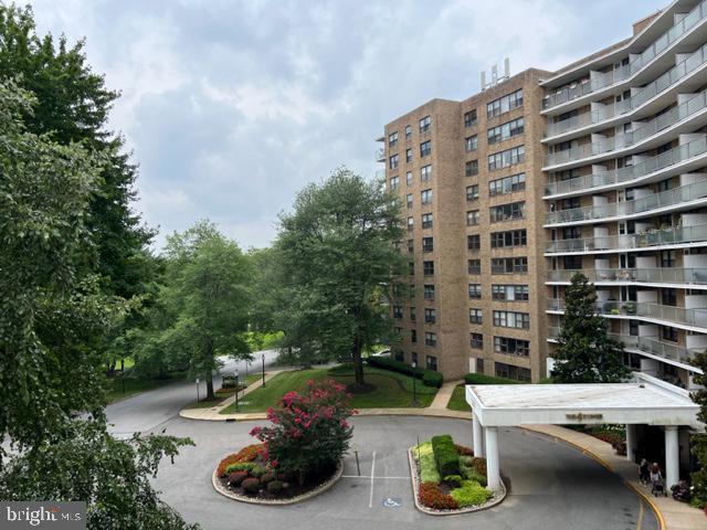 OAK HILL - Residential