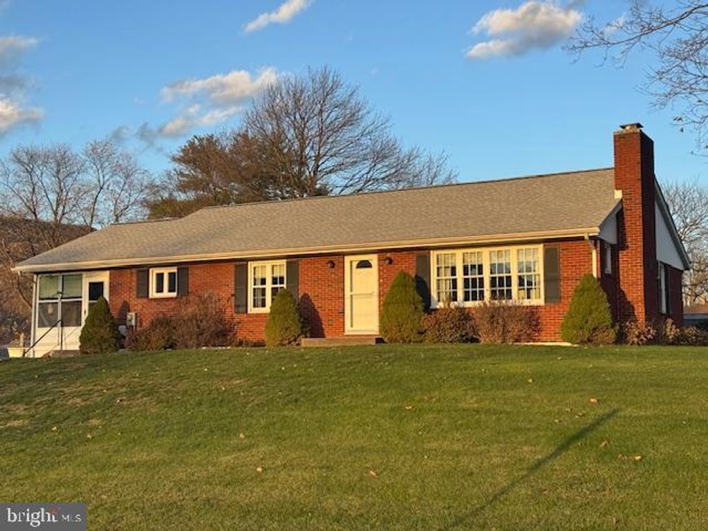 Photo of 115 Greenwood Ave, YEAGERTOWN, PA 17099 (MLS # PAMF2052734)