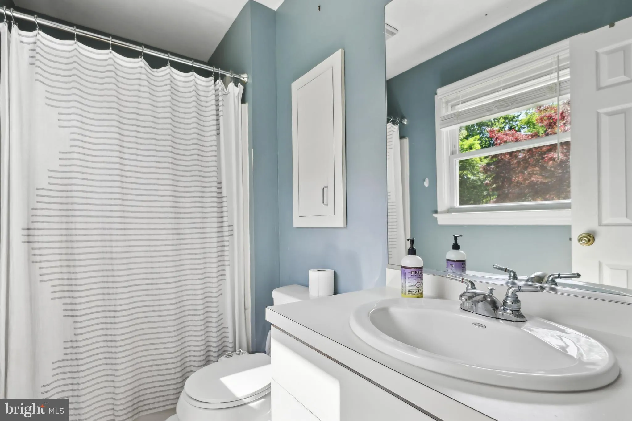 Hightstown, New Jersey 08520, United States, 3 Bedrooms Bedrooms, ,2 BathroomsBathrooms,Residential,Active,118820