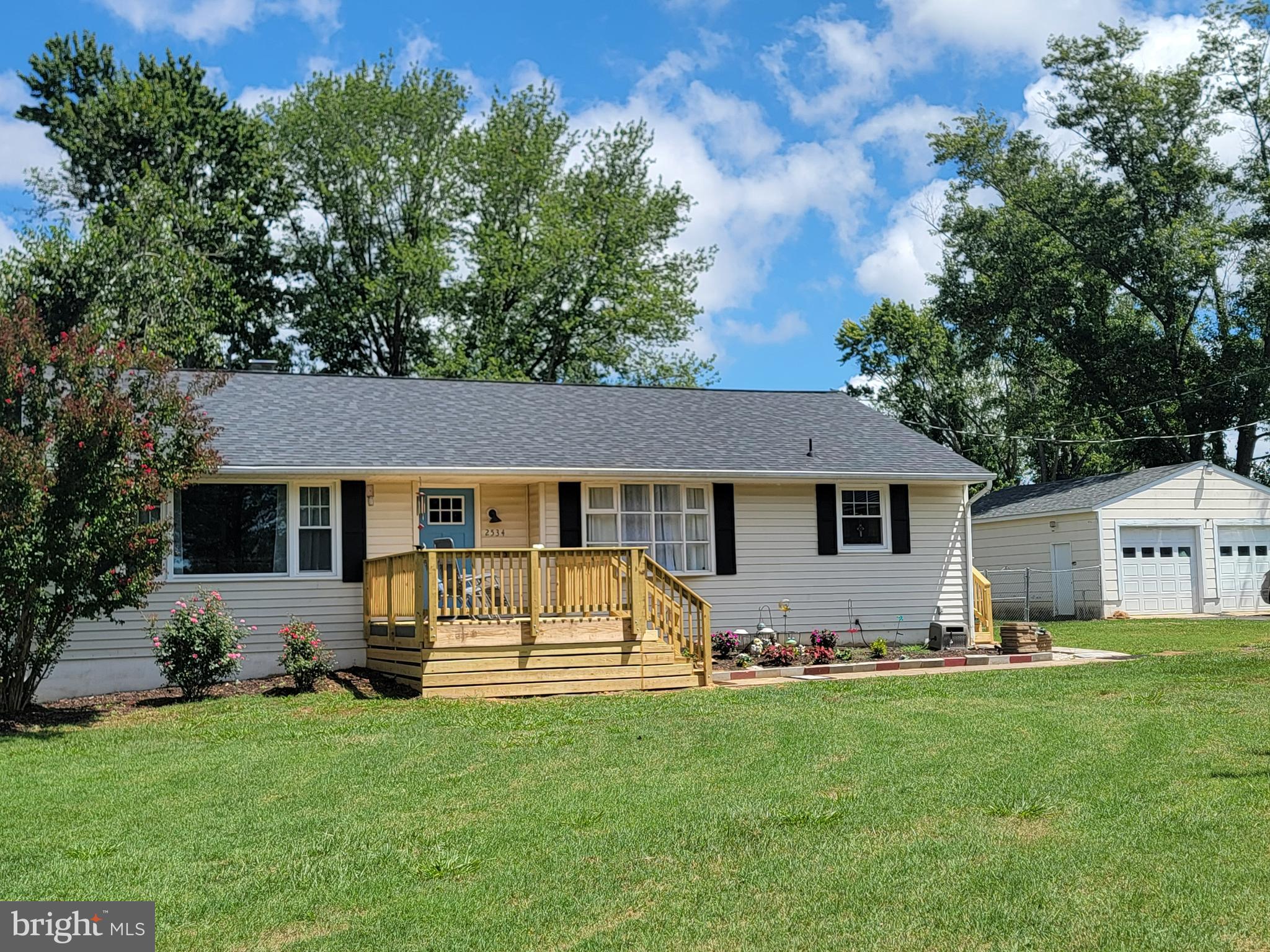 POPLAR RD - Residential