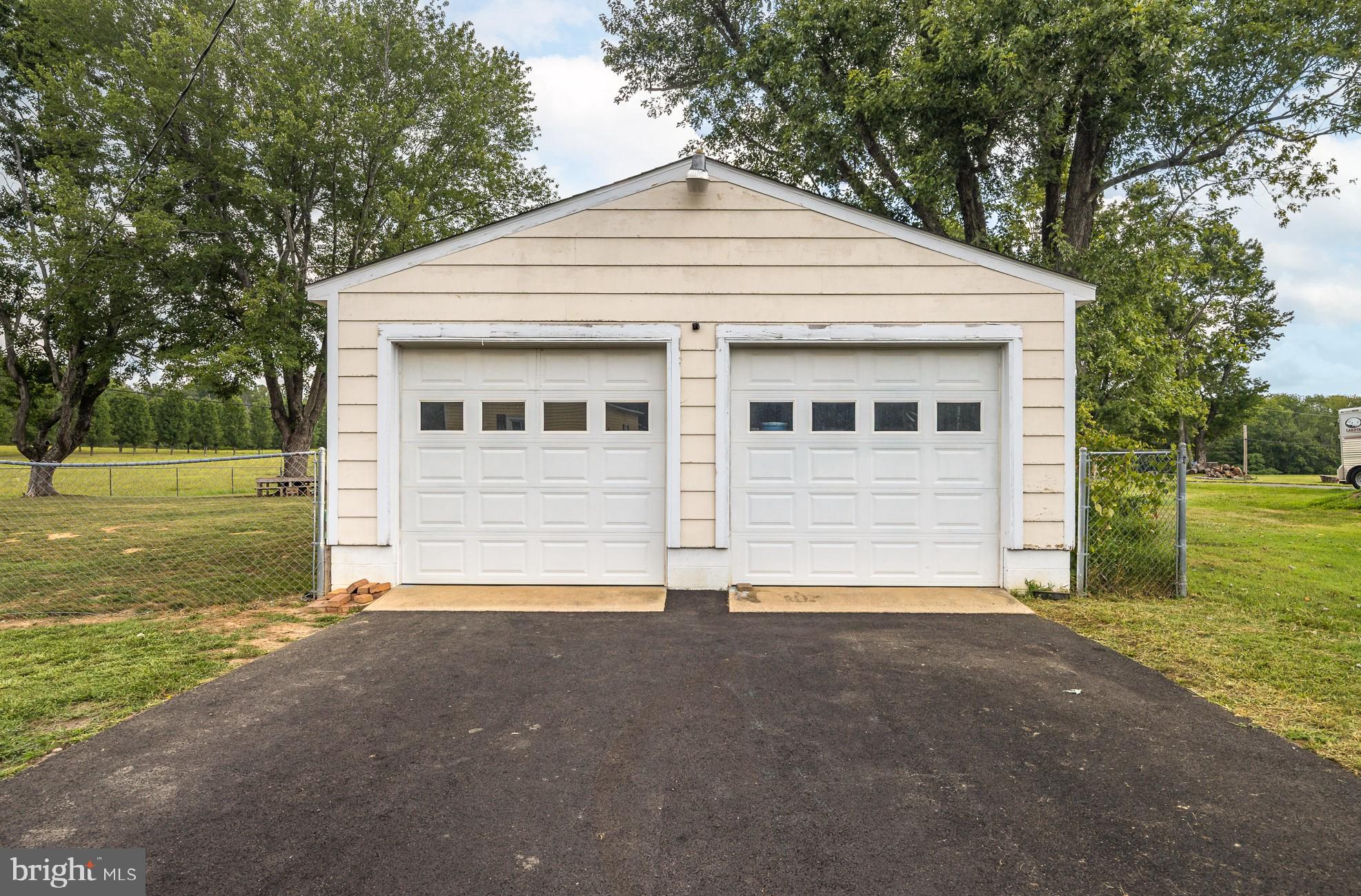 POPLAR RD - Residential