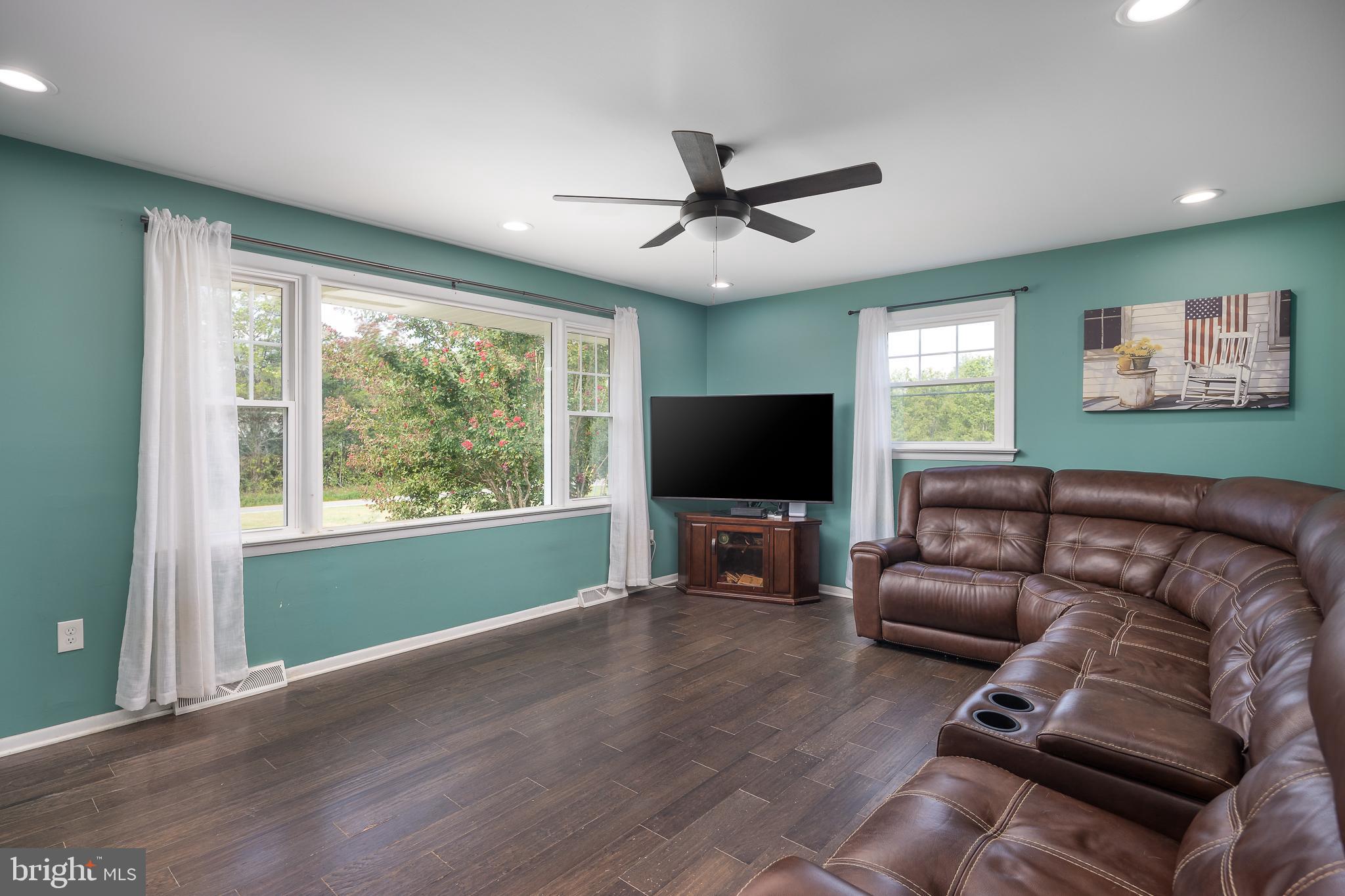 POPLAR RD - Residential