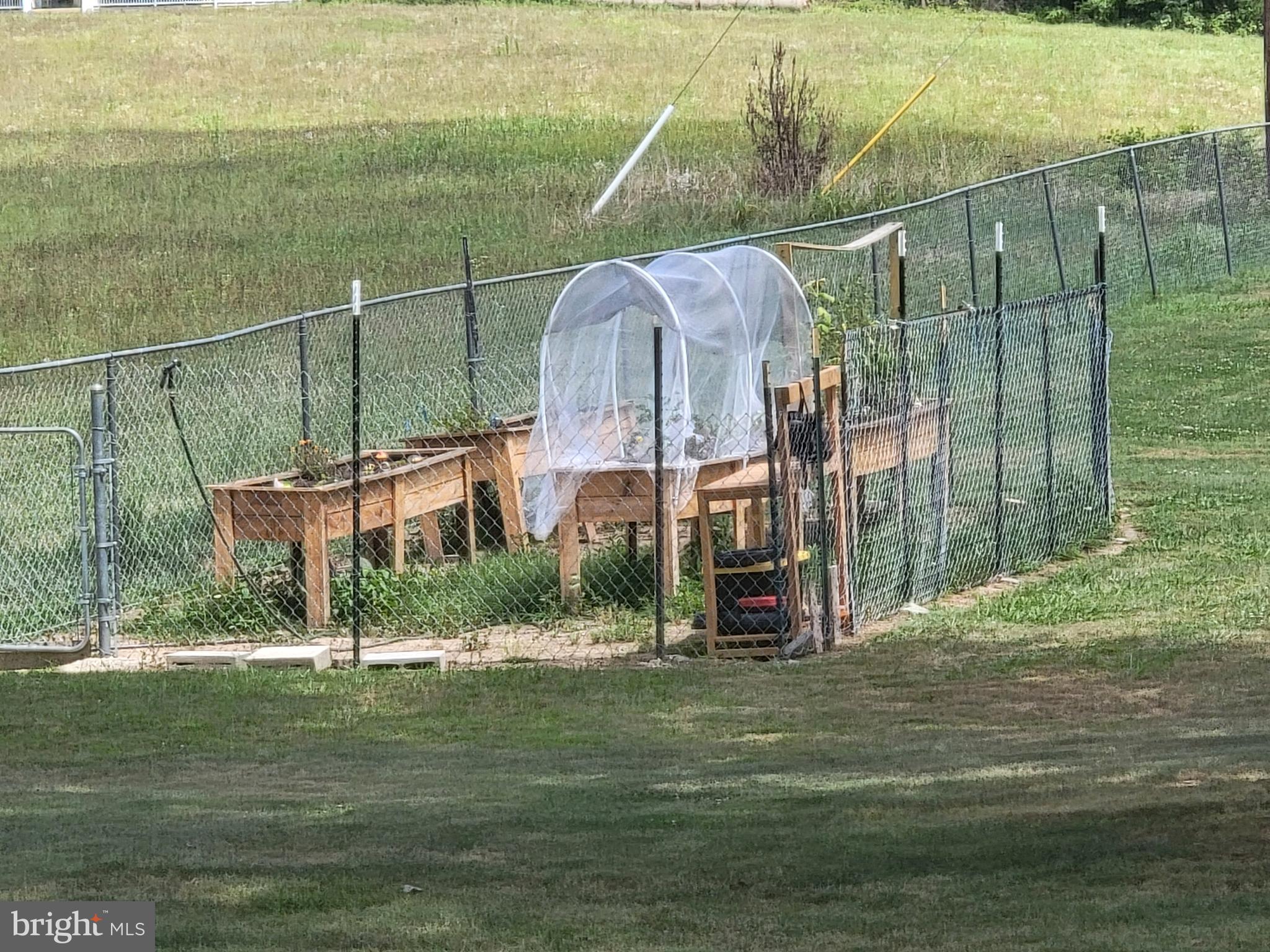 POPLAR RD - Residential