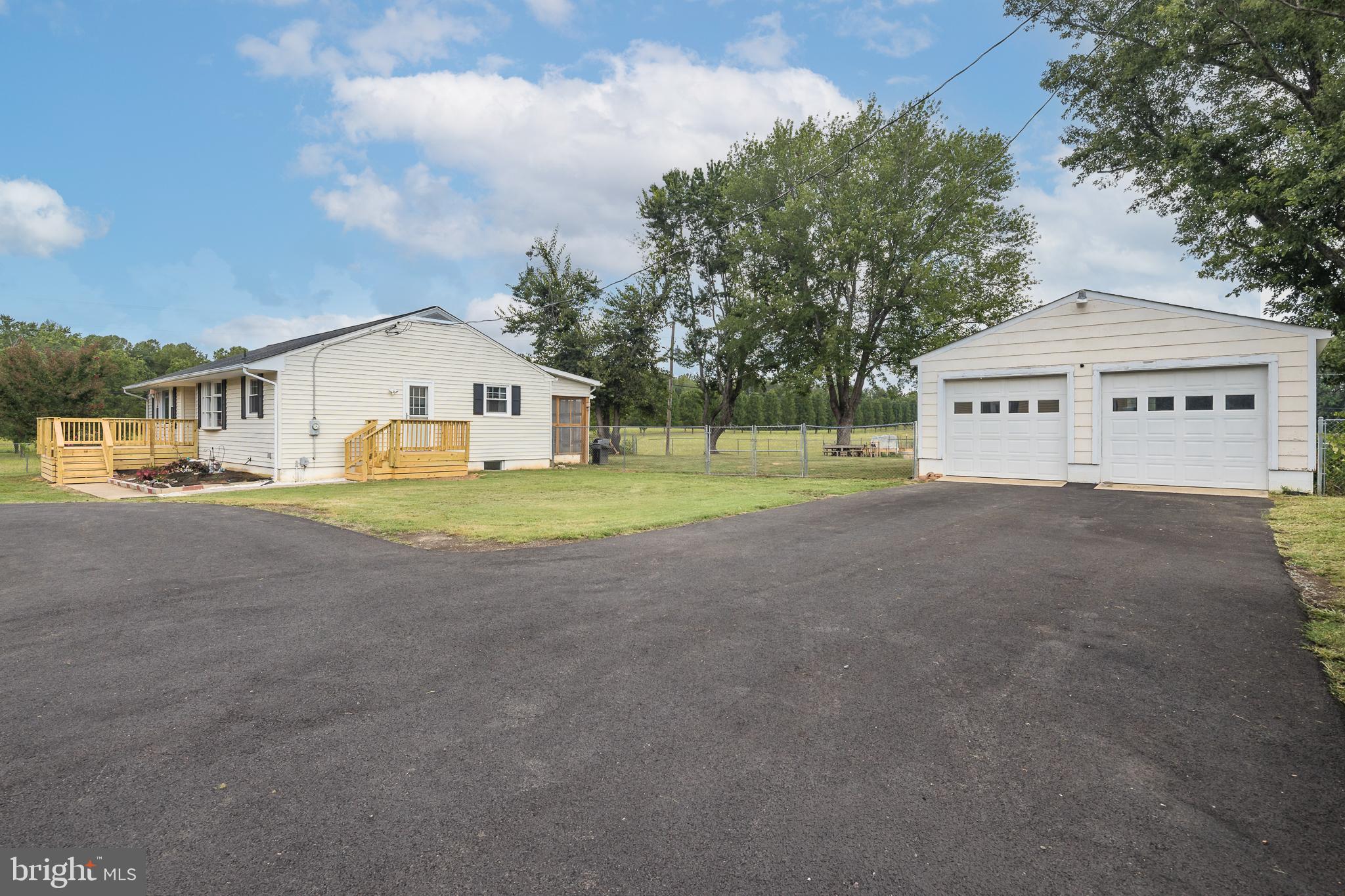 POPLAR RD - Residential