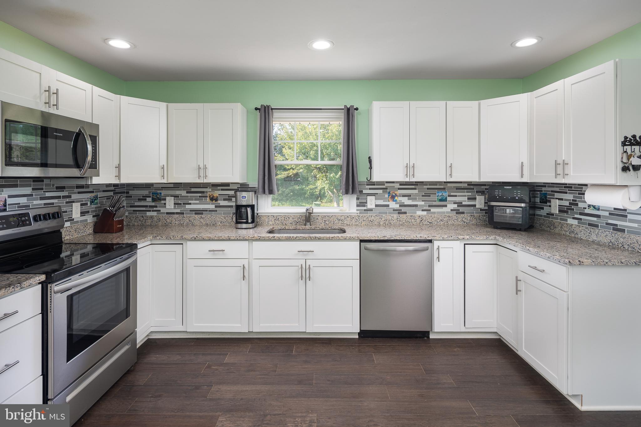 POPLAR RD - Residential