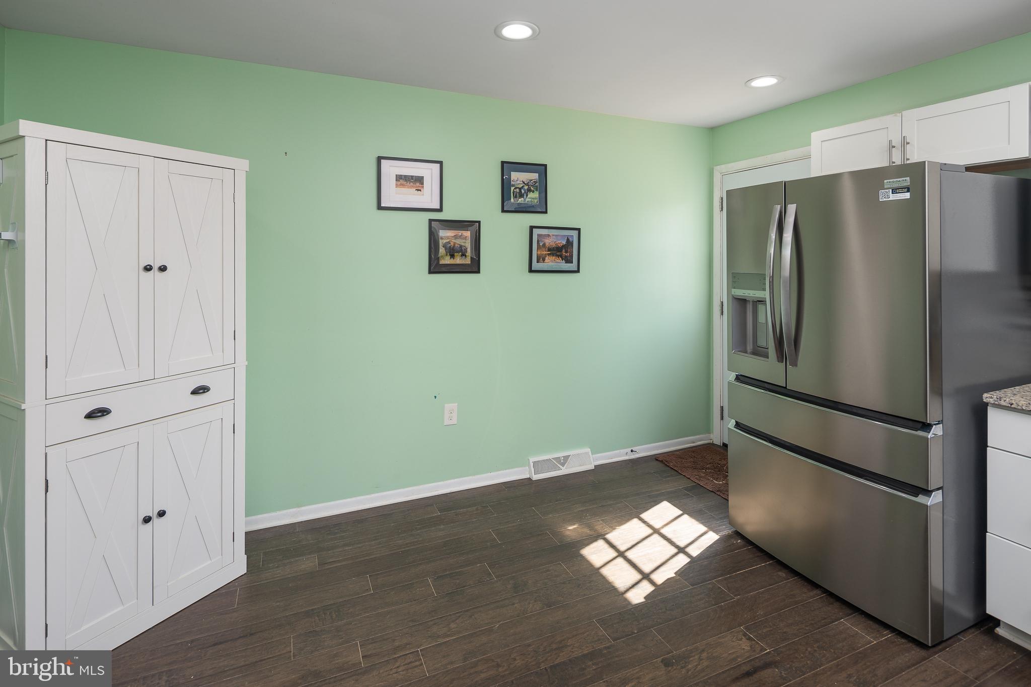 POPLAR RD - Residential