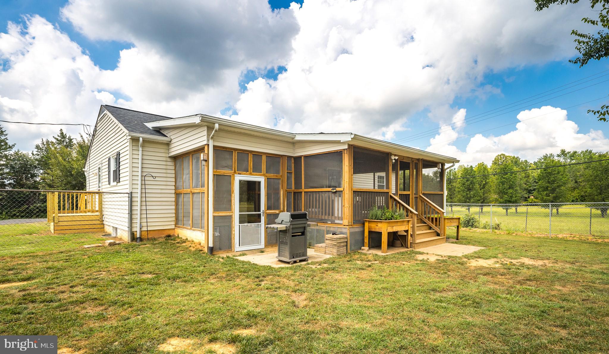 POPLAR RD - Residential