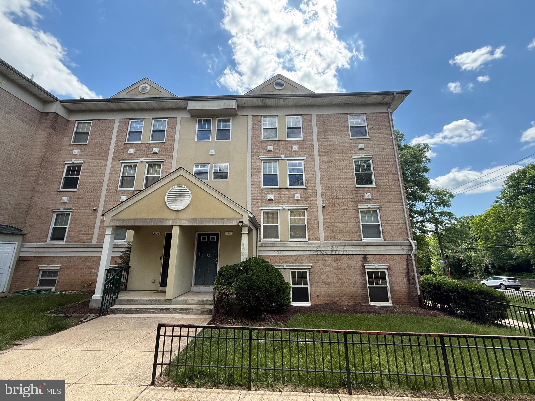 2312 18TH STREET NE 2312