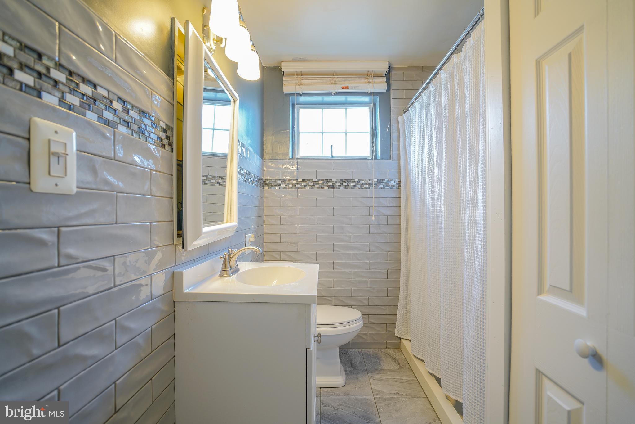 ACADEMY GARDENS - Residential