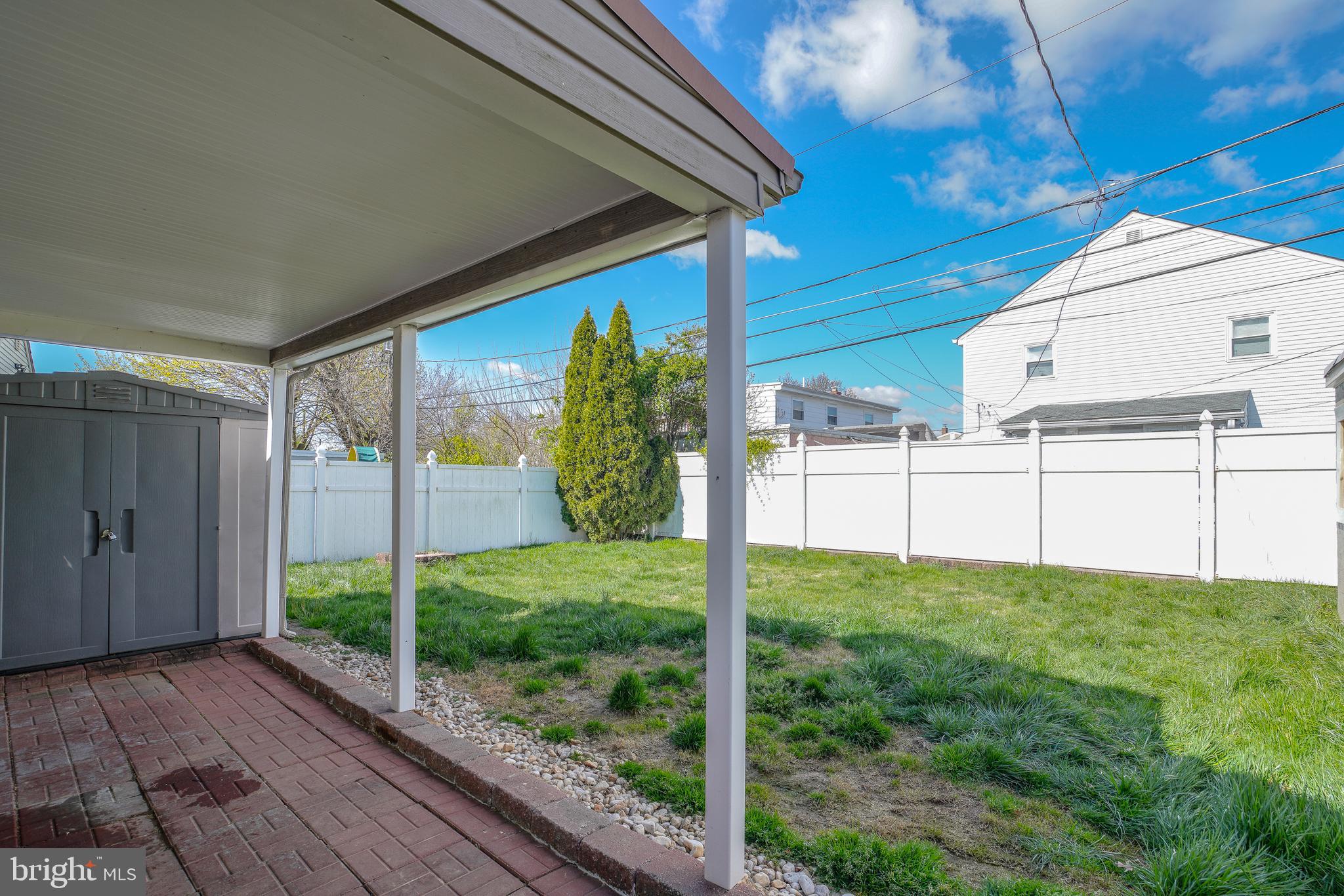 ACADEMY GARDENS - Residential