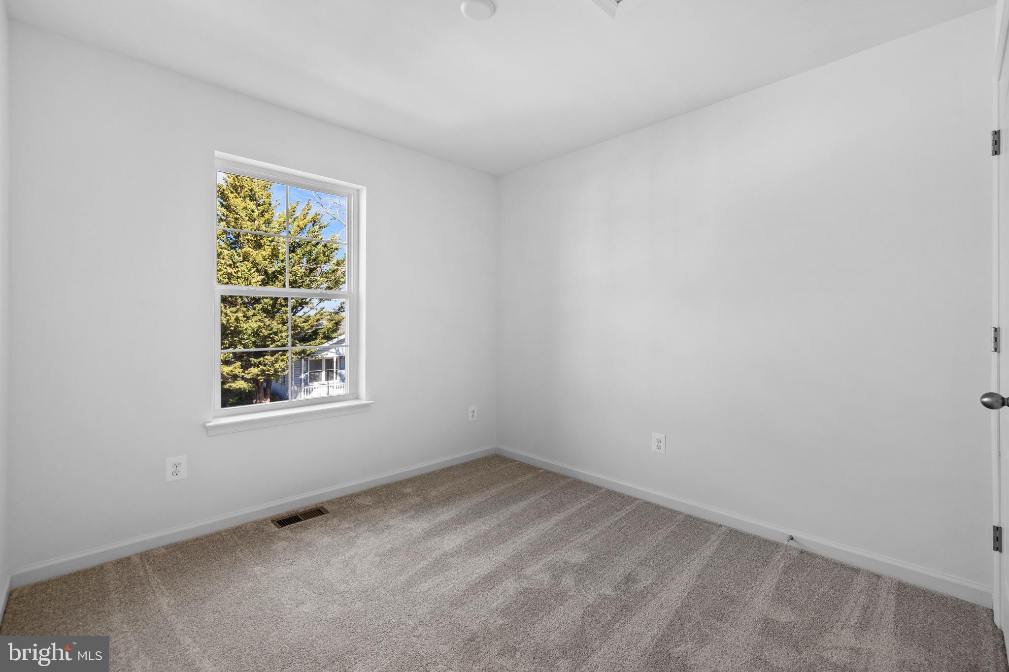 BURHANS VILLAGE - Residential Lease