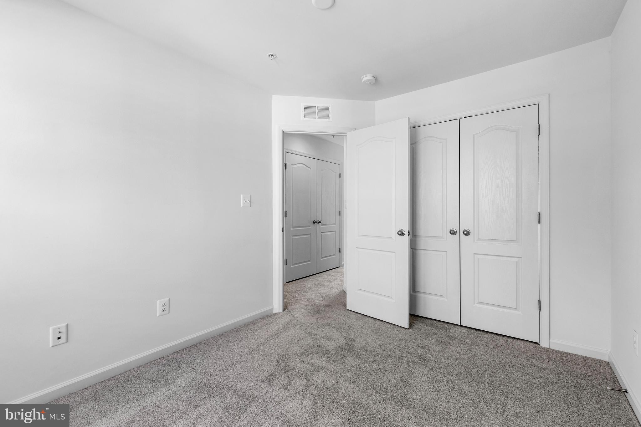 BURHANS VILLAGE - Residential Lease