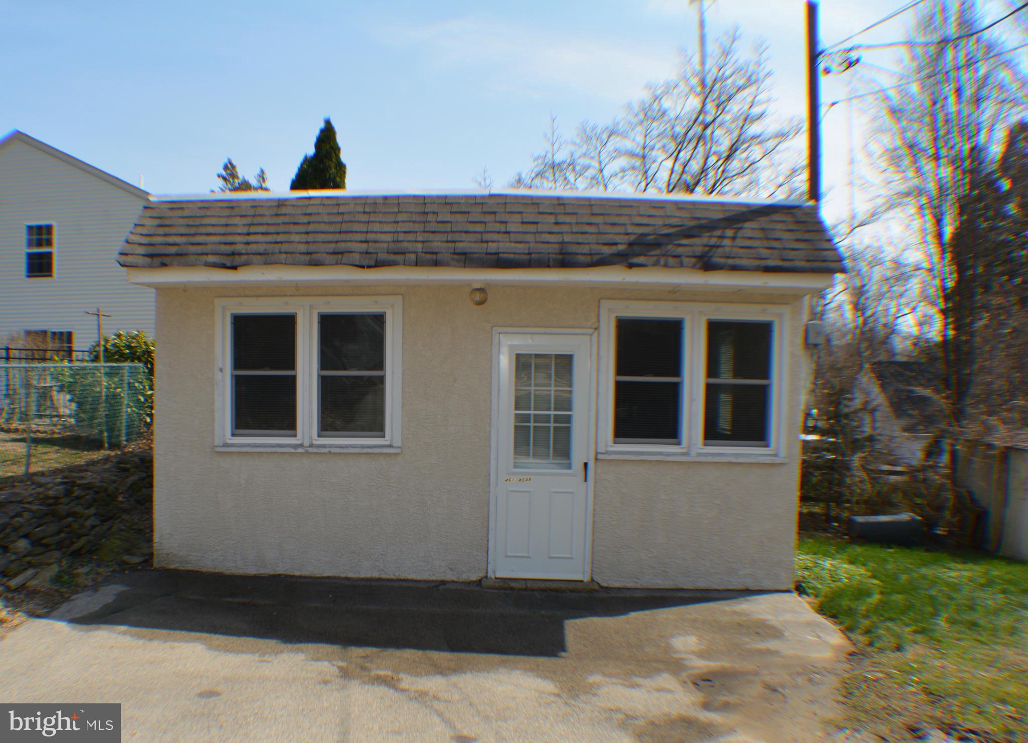 DEARNLEY PARK - Residential Lease