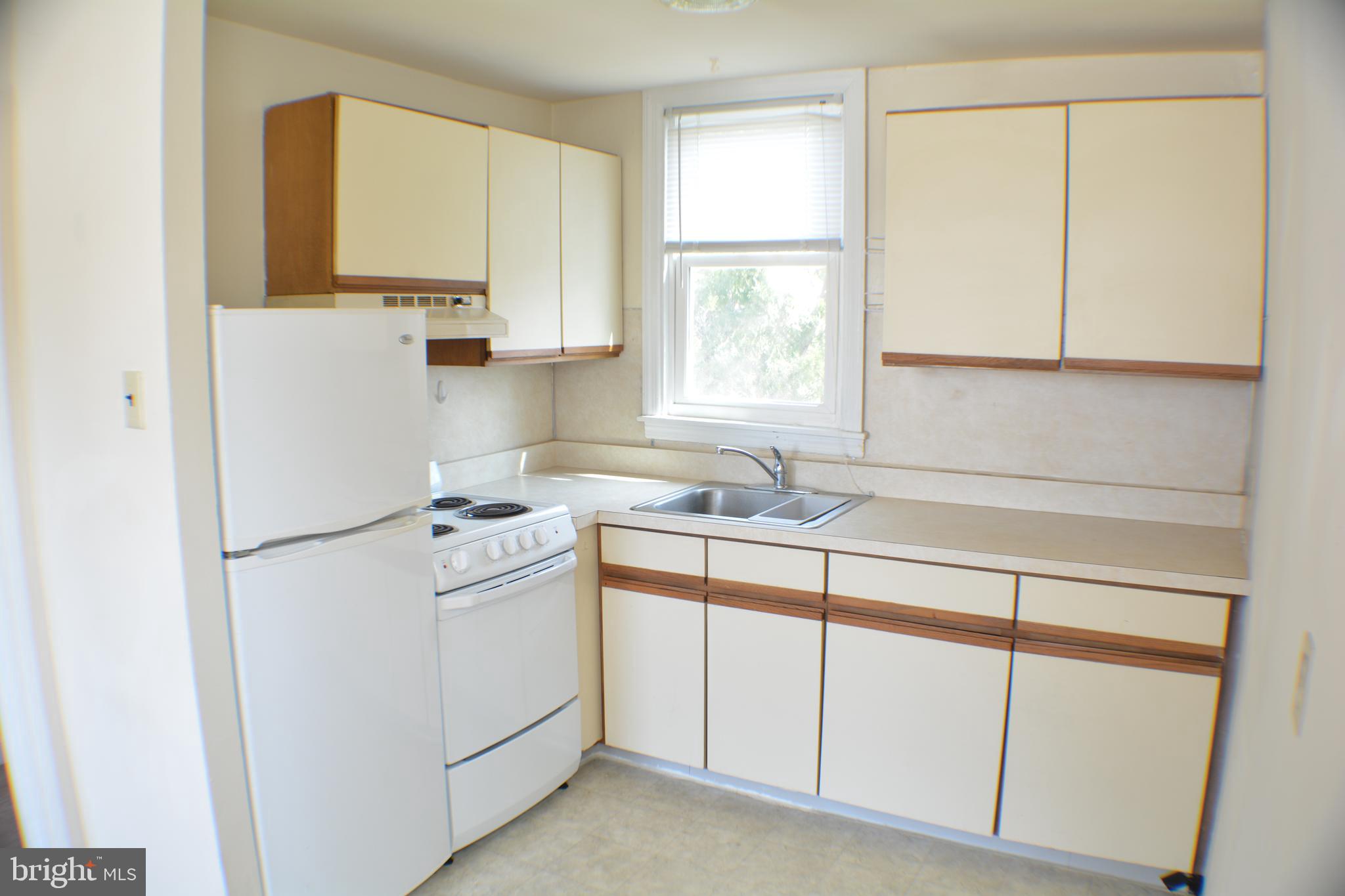 DEARNLEY PARK - Residential Lease