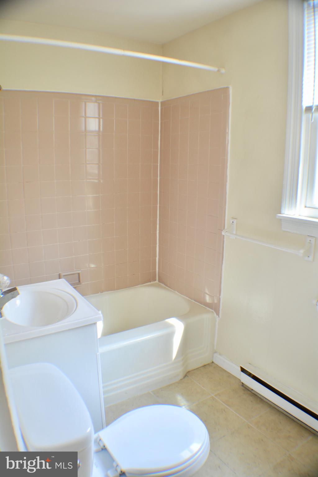 DEARNLEY PARK - Residential Lease