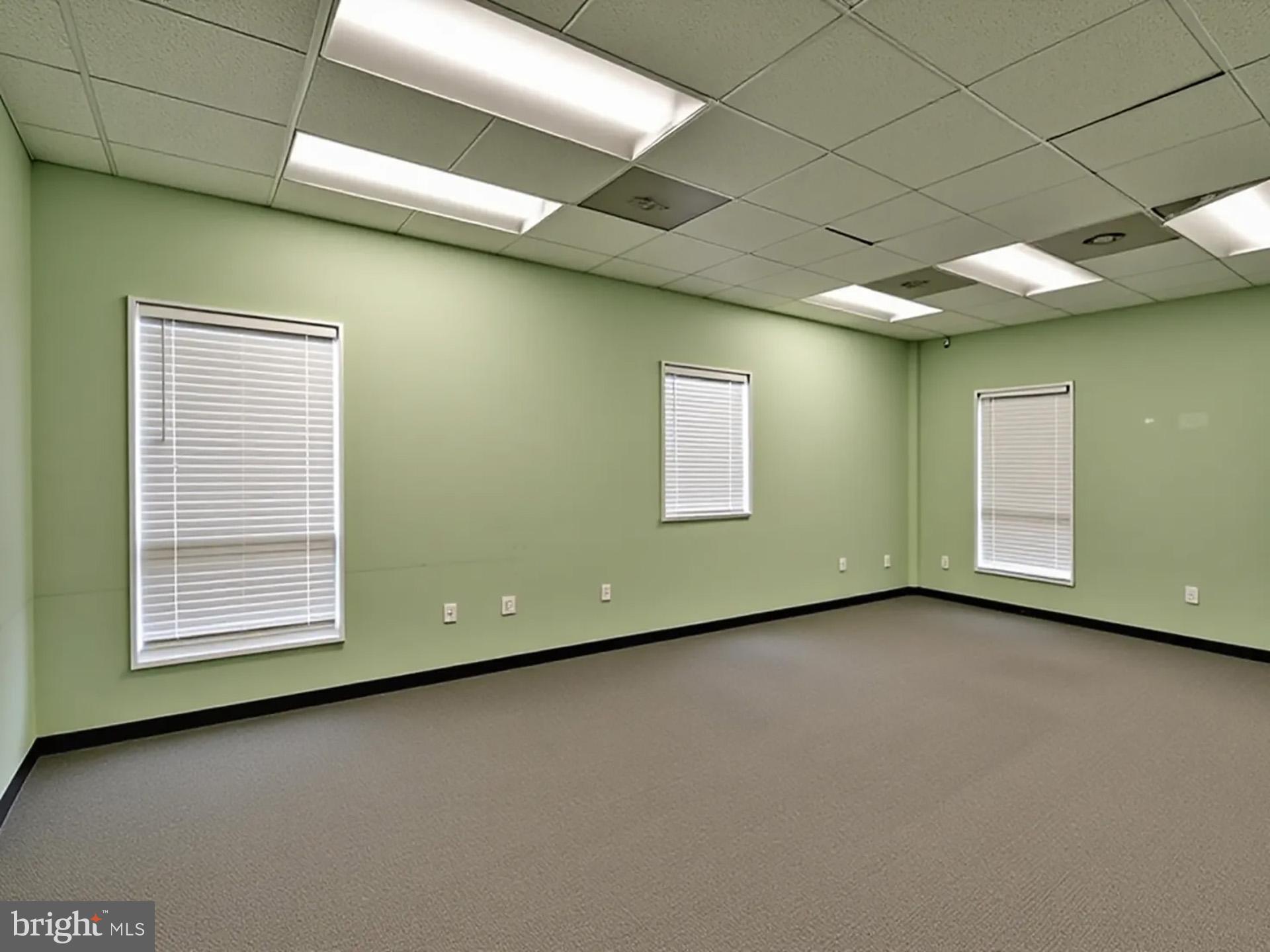 COLUMBIA CORPORATE PARK - Commercial Sale