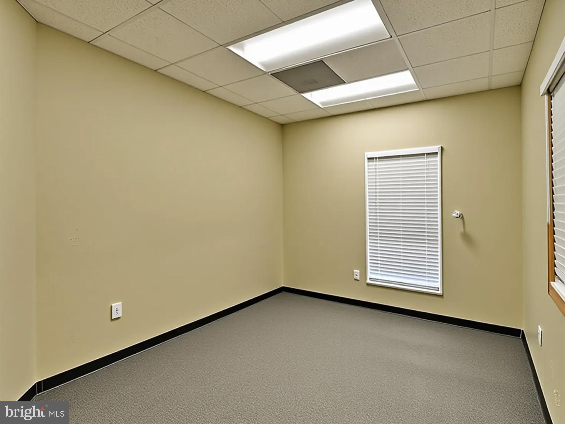 COLUMBIA CORPORATE PARK - Commercial Sale