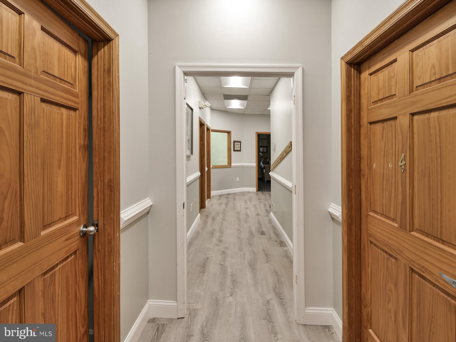 COLUMBIA CORPORATE PARK - Commercial Sale