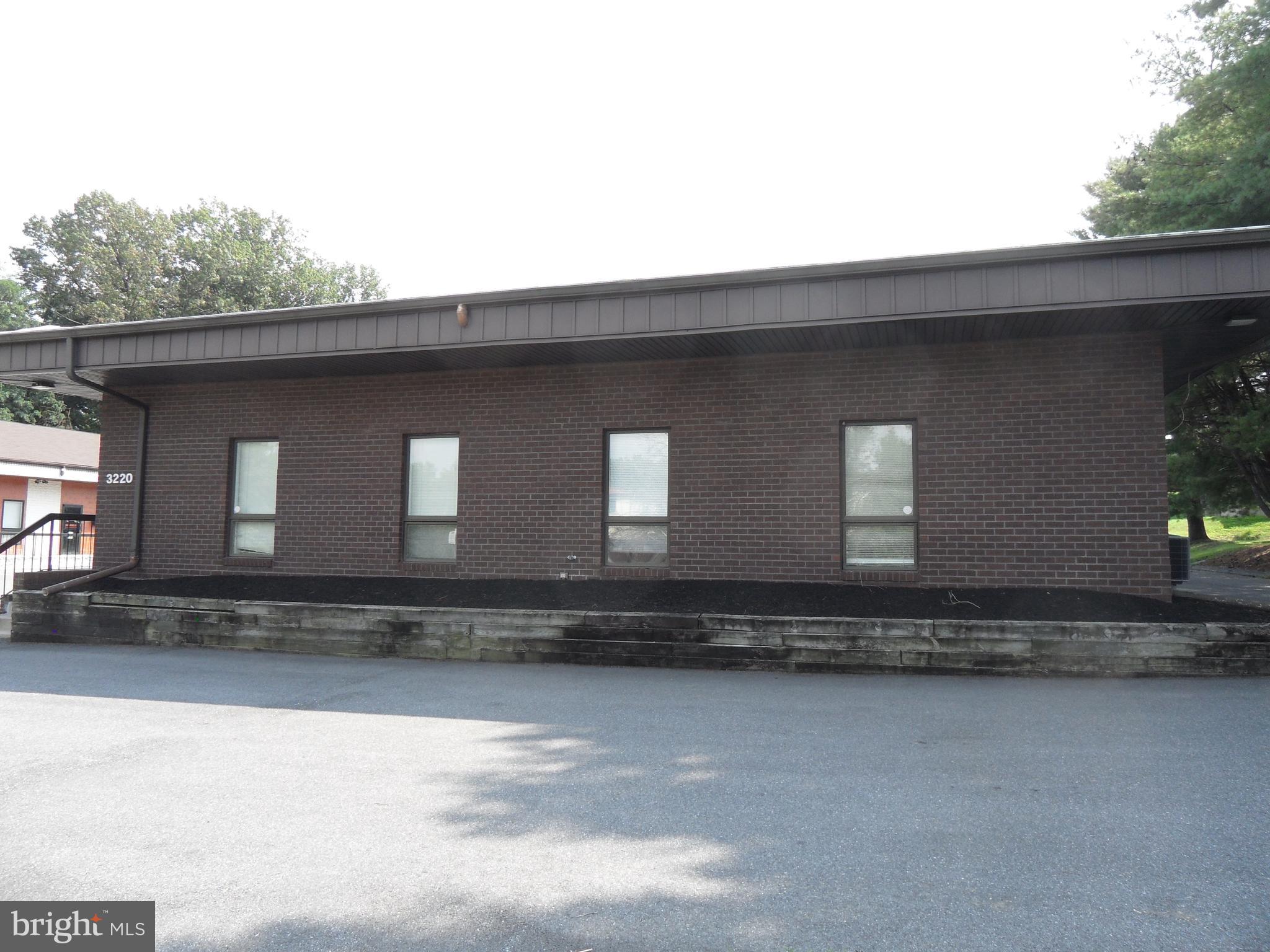 COLUMBIA CORPORATE PARK - Commercial Sale