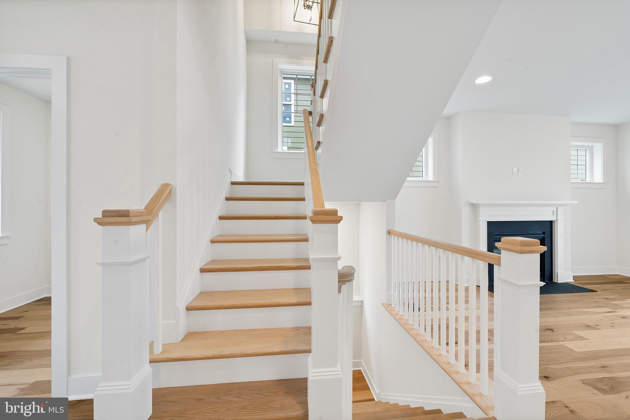 BERWYN VILLAGE - Residential