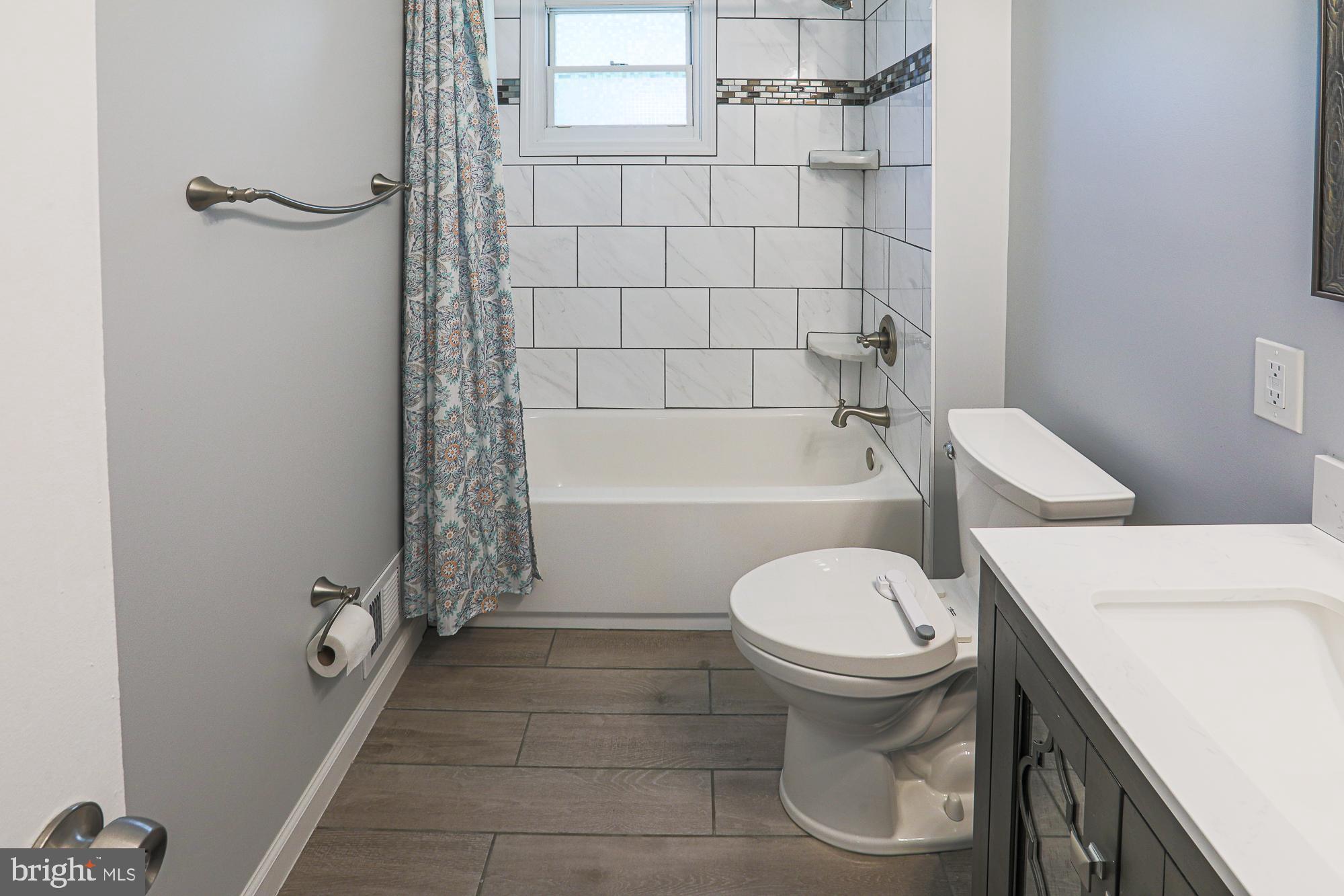 GLENSIDE PARK - Residential