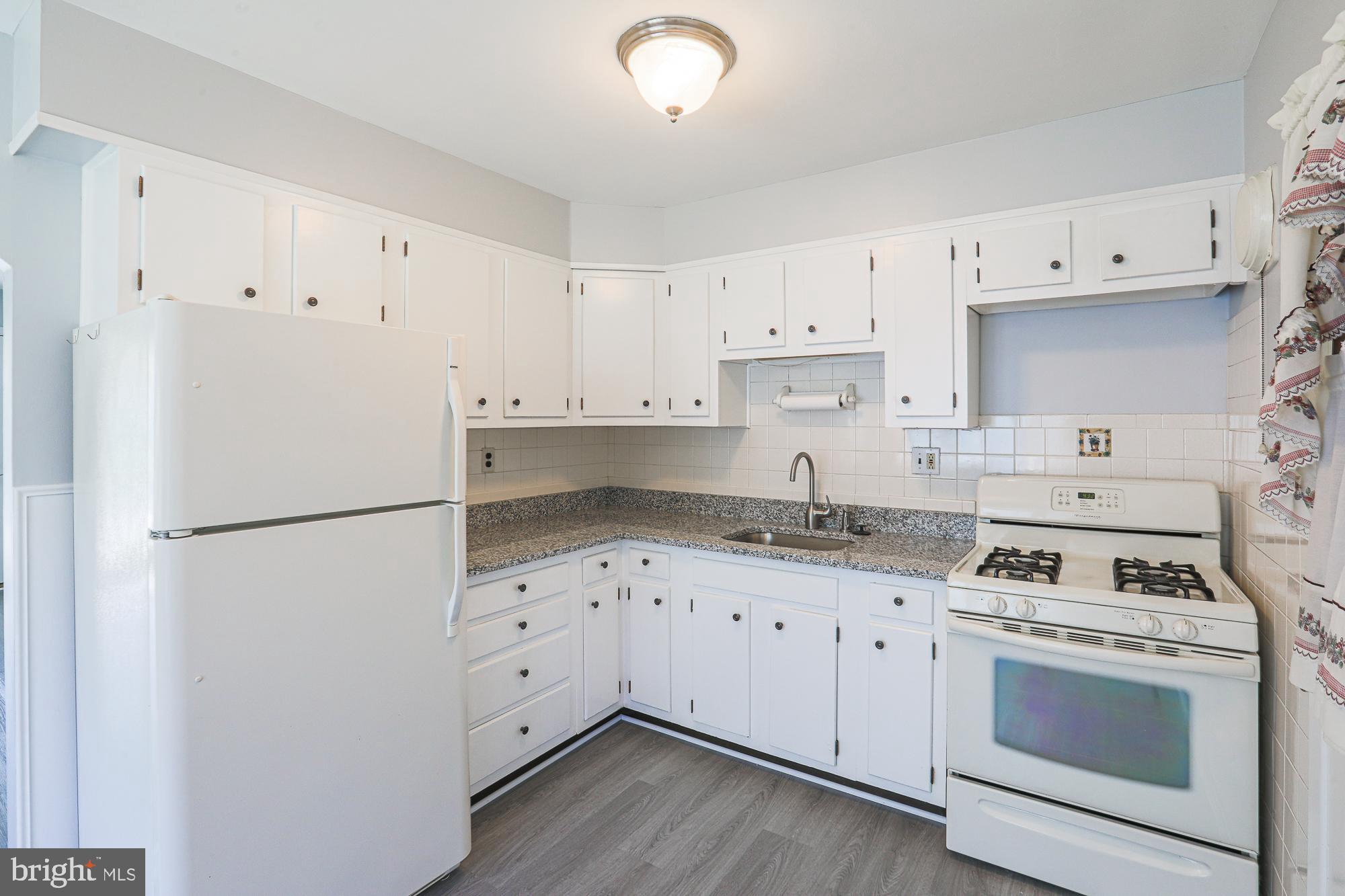 GLENSIDE PARK - Residential