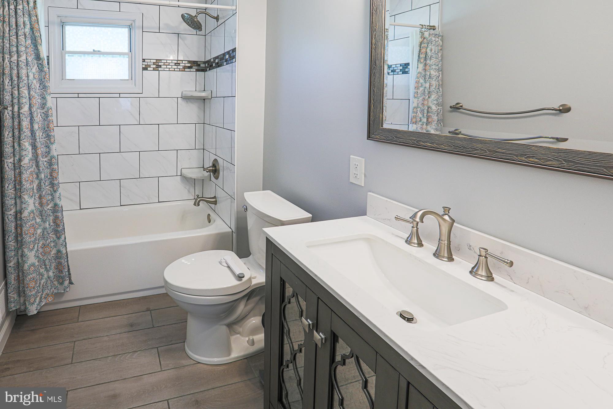 GLENSIDE PARK - Residential