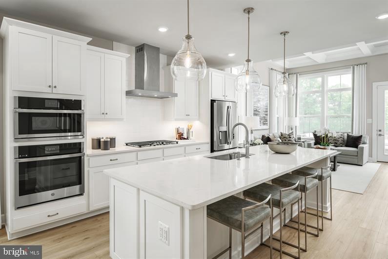 5112 TILLER COURT