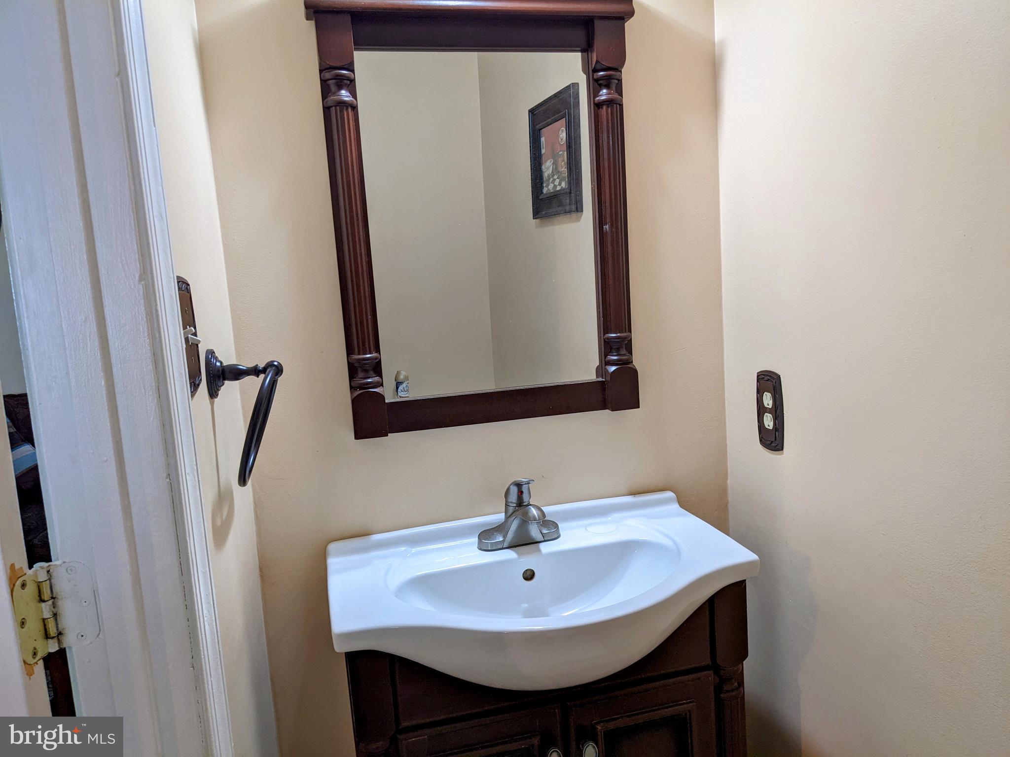 SUNNINGDALE MEADOWS - Residential