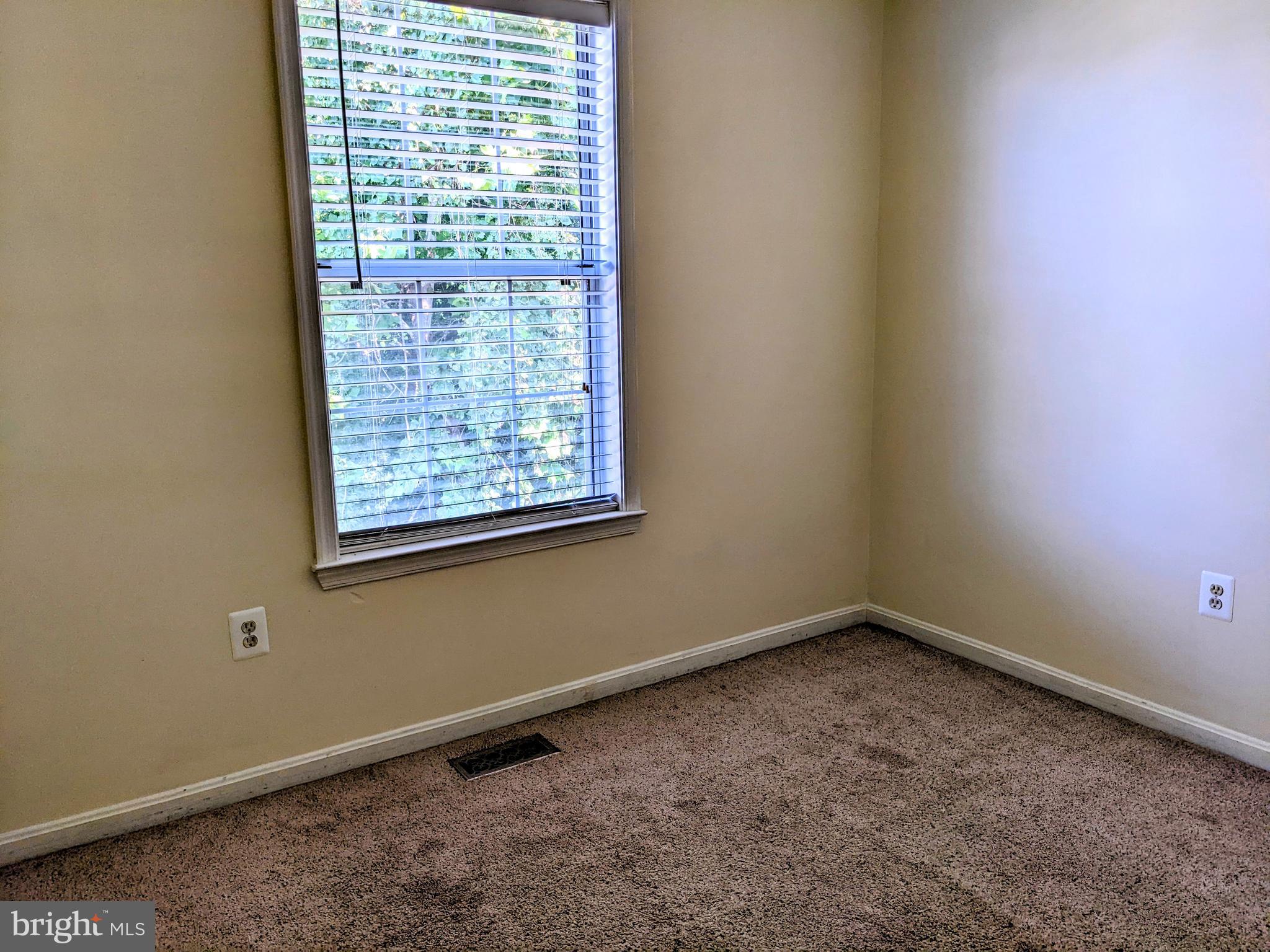 SUNNINGDALE MEADOWS - Residential