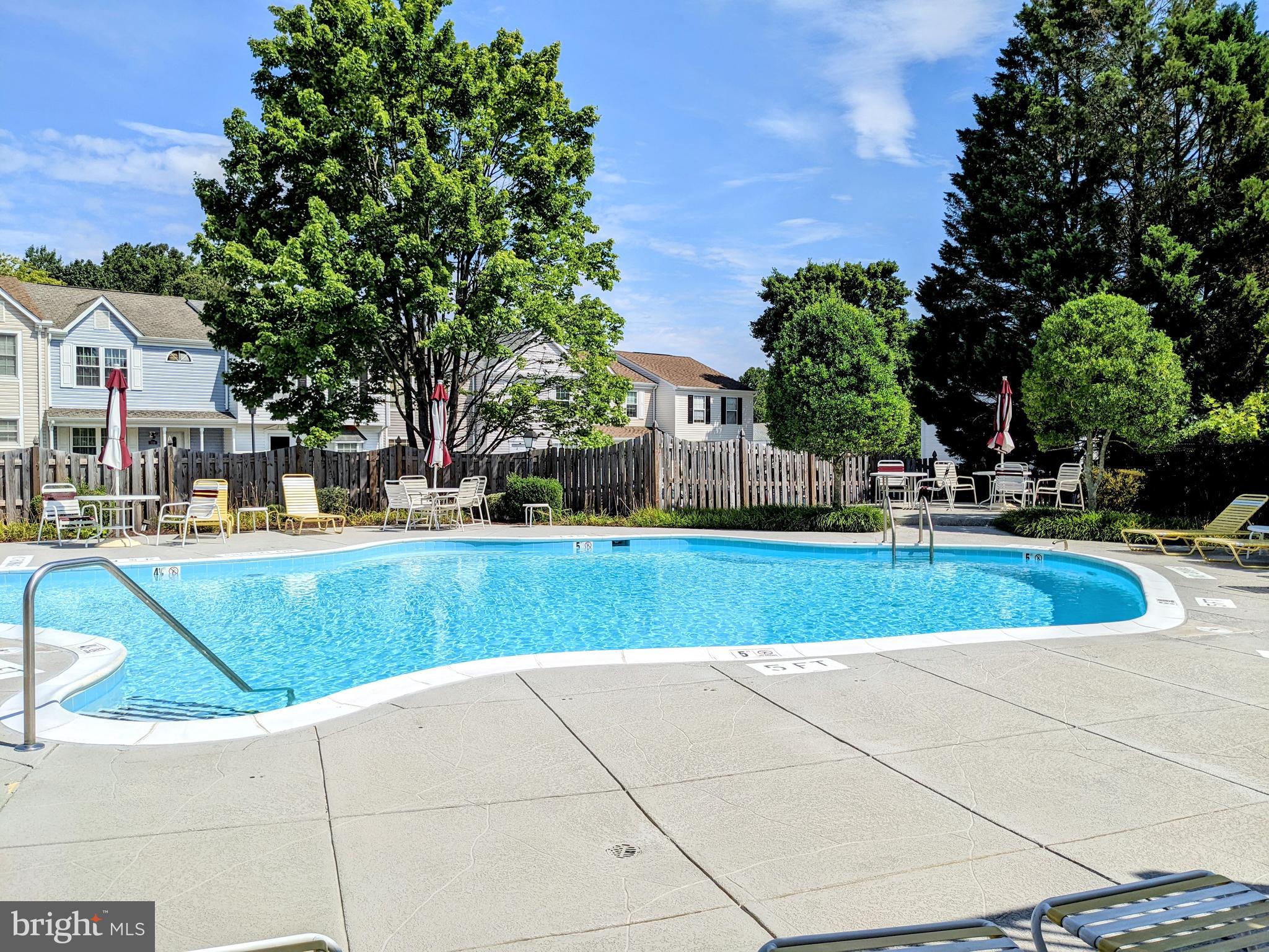 SUNNINGDALE MEADOWS - Residential