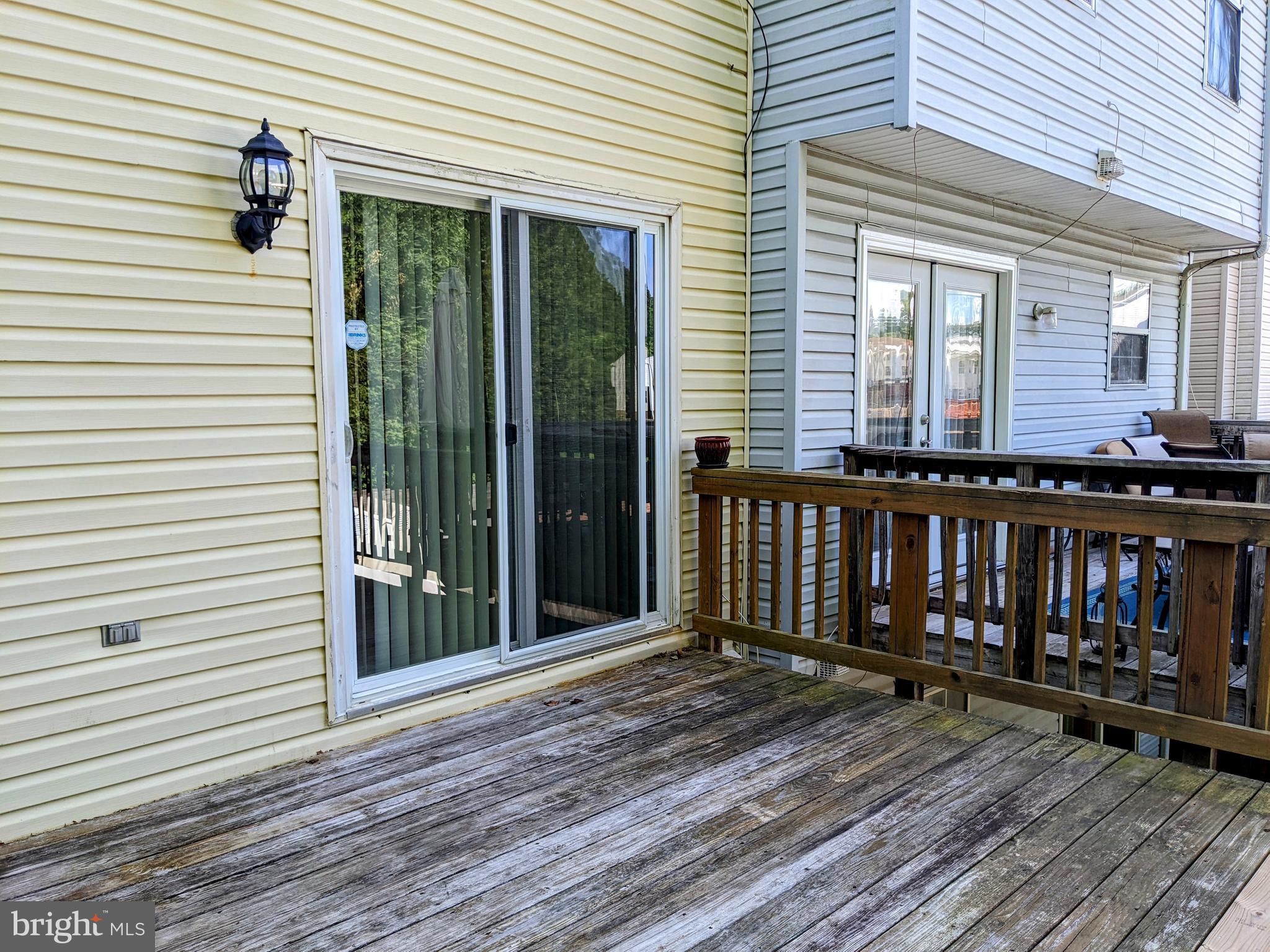 SUNNINGDALE MEADOWS - Residential