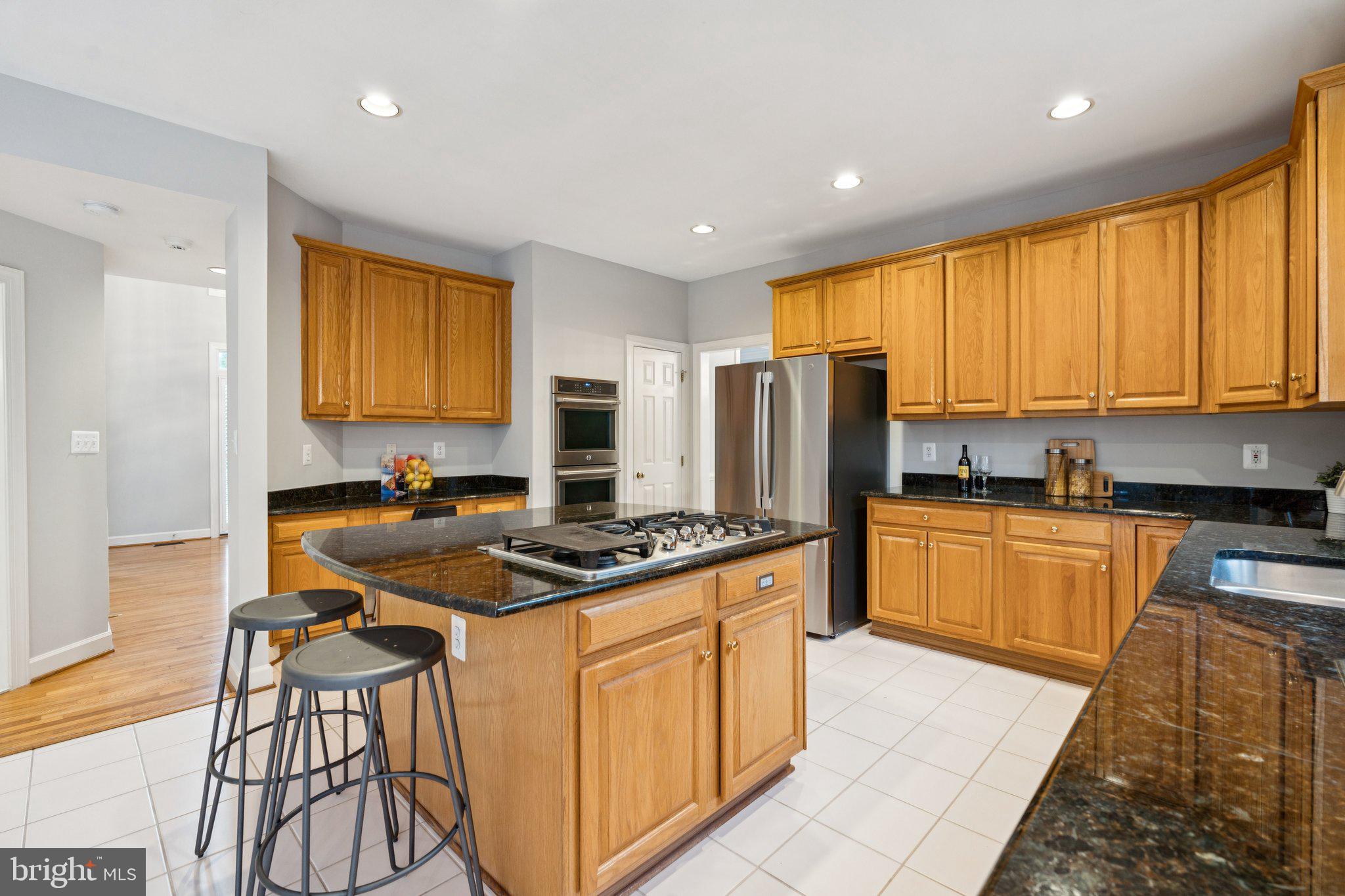 GRAND HAMPTONS - Residential